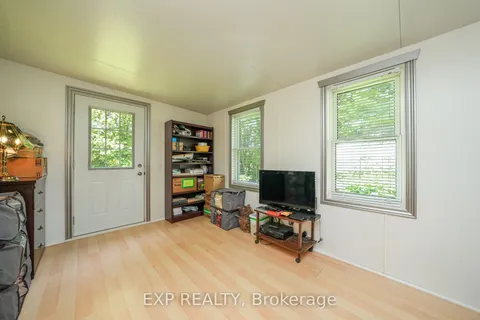 32207 Sylvan Road, North Middlesex, ON N0M 2K0