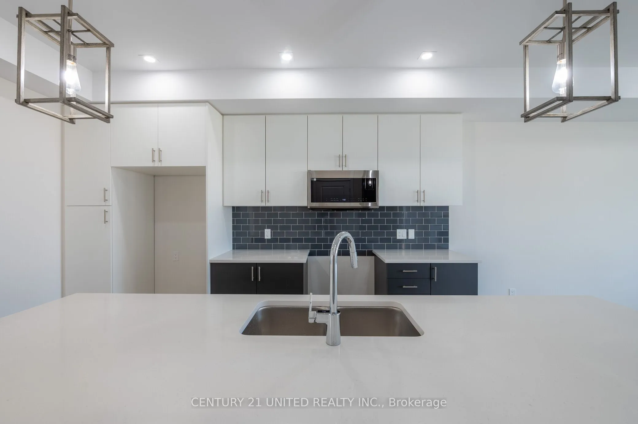 309 Mullighan Gardens, Peterborough North, ON K9K 0G3