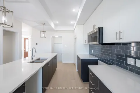 309 Mullighan Gardens, Peterborough North, ON K9K 0G3