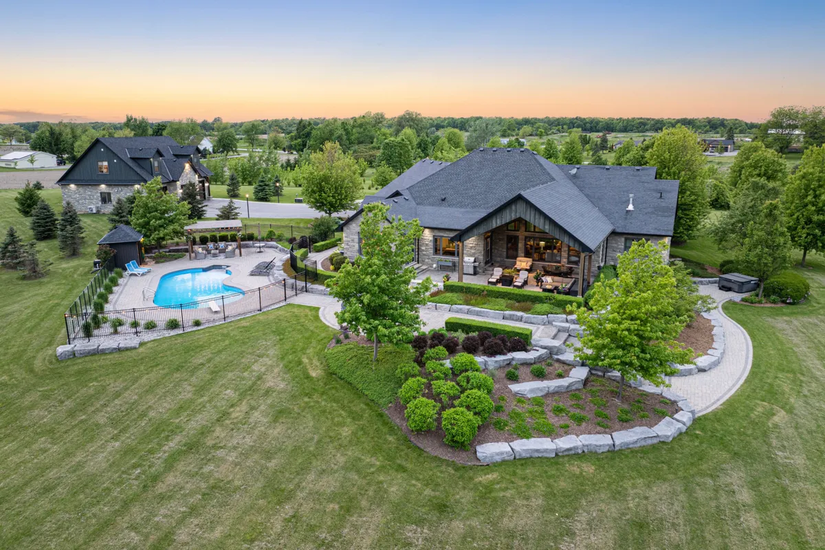 5368 Twenty Mile Road, West Lincoln, ON L0R 1Y0