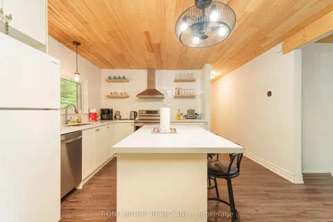 10 Riverside Court, ON K0L 1C0