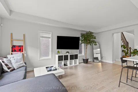 112 Bur Oak Drive, ON L2V 0L8