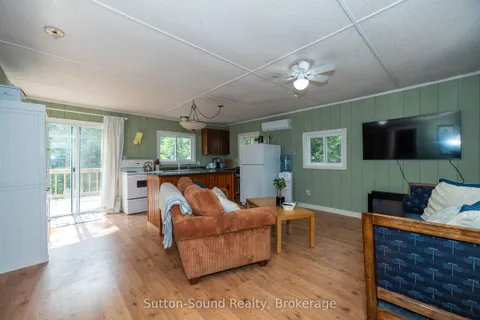 1055 2nd Avenue, ON N0H 2G0