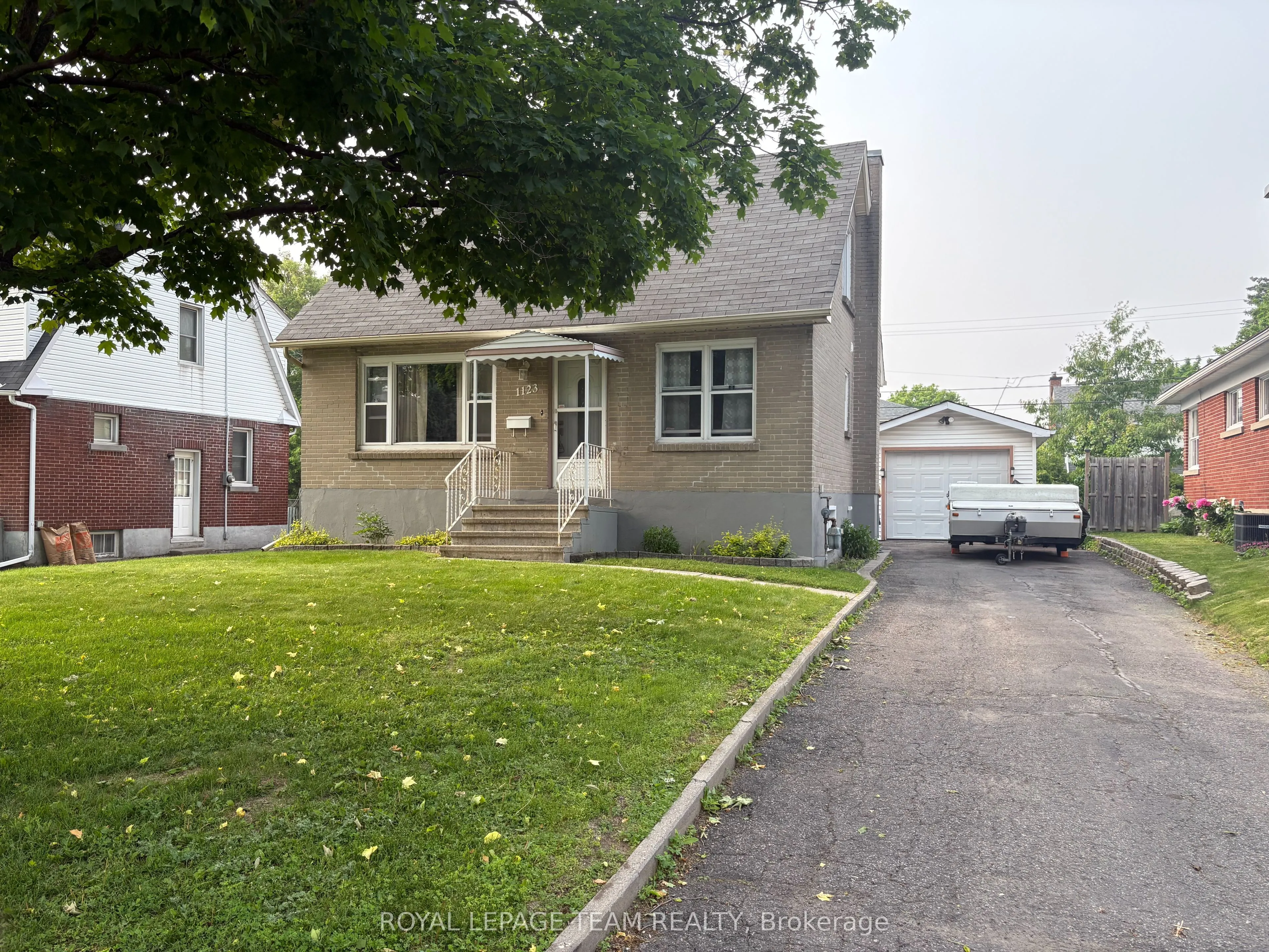 1123 Secord Avenue, ON K1H 8C9