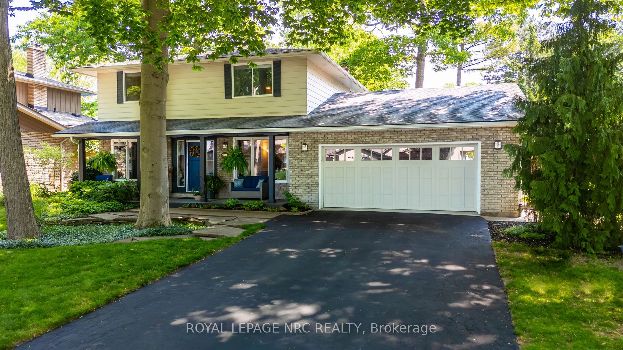 7077 Ridgewood Crescent, ON L2J 2C2