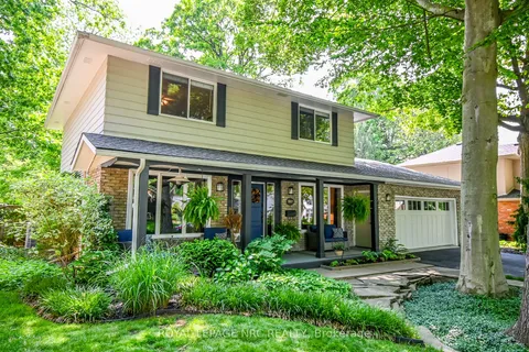 7077 Ridgewood Crescent, ON L2J 2C2