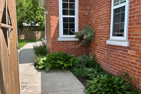 76 Sarah Street, ON N0M 2N0