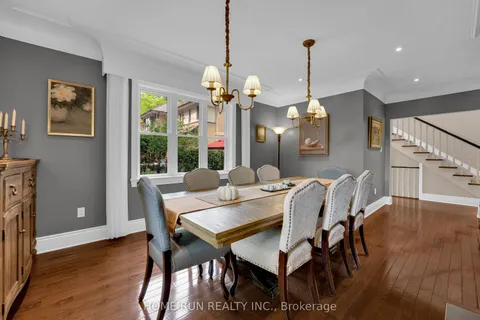 275 BUCHAN Road, ON K1M 0W4