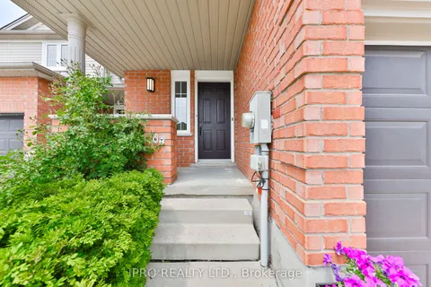 67 Green Gate Boulevard, Cambridge, ON N1T 2E1
