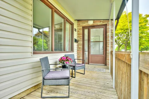 130 GADSBY Avenue, ON L3C 1A9
