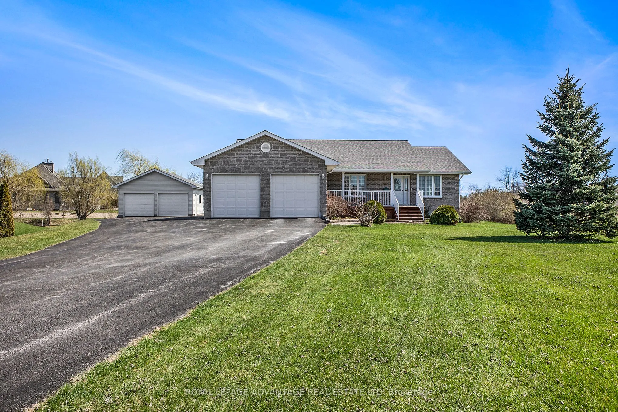 521 Crain Drive, ON K7H 3C9