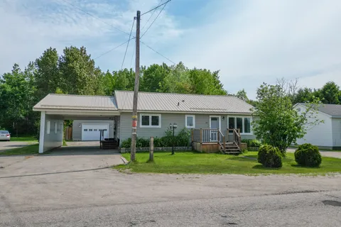 240 Cache Bay Road, ON P2B 3H7