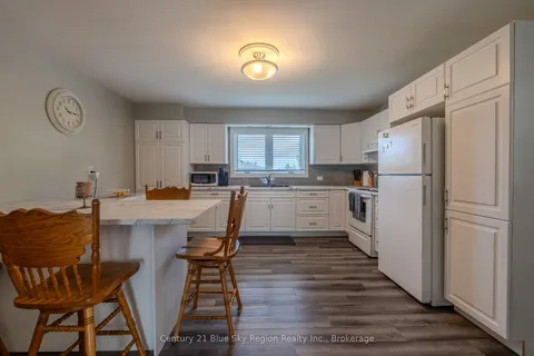 240 Cache Bay Road, ON P2B 3H7