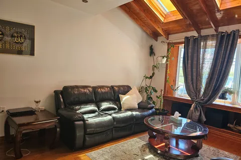 8506 Twenty Road, ON L9B 1H6