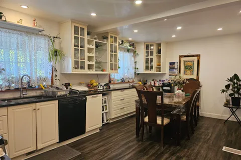 8506 Twenty Road, ON L9B 1H6