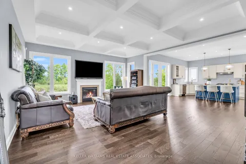 7 Country Meadows Drive, ON L9V 3T8