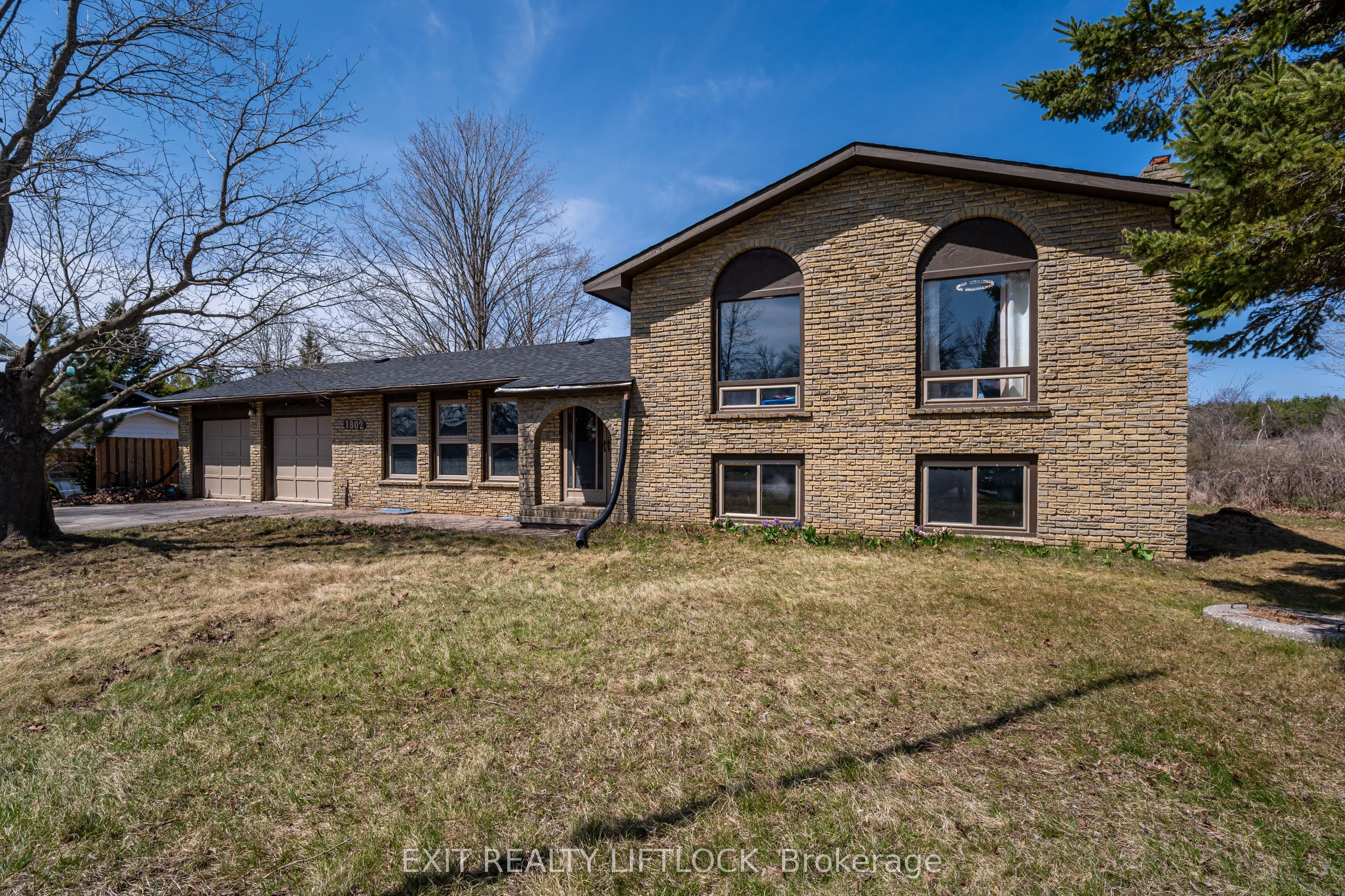 1802 Young's Point Road, ON K0L 2H0