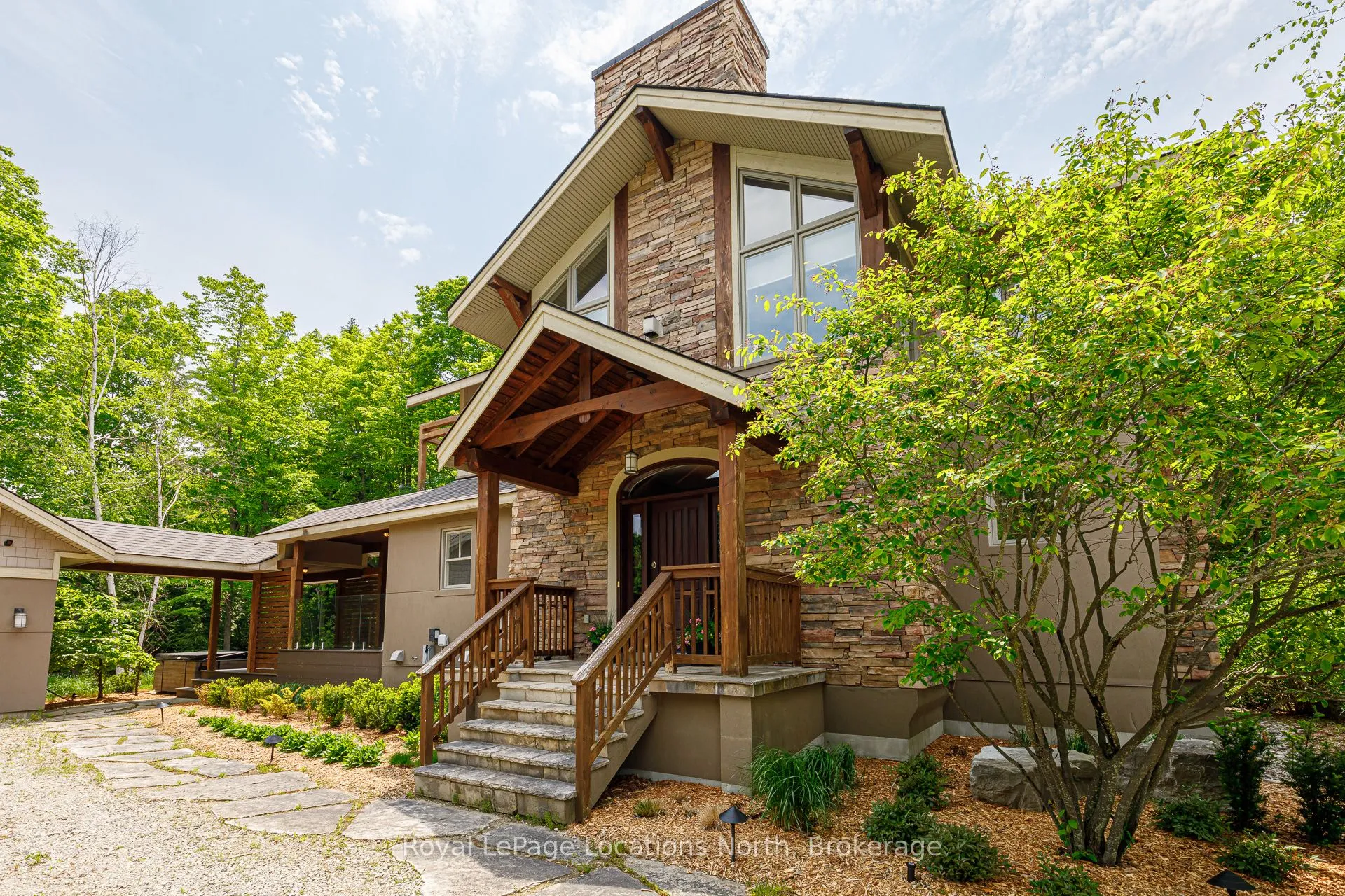 169 Aspen Way, ON L9Y 0S7