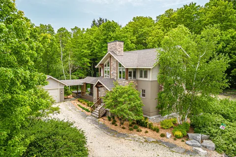 169 Aspen Way, ON L9Y 0S7