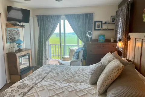 77 2nd Street Crescent, ON N4N 3K3