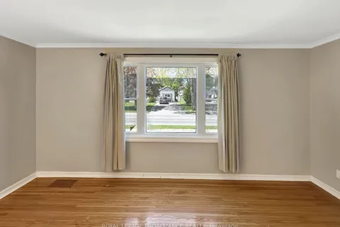 329 Bridge Street, ON K8N 1P5