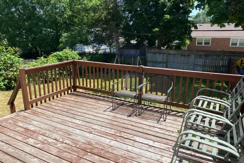 329 Bridge Street, ON K8N 1P5