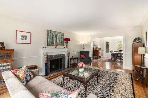 3 Wintergreen Drive, ON K2S 1E5