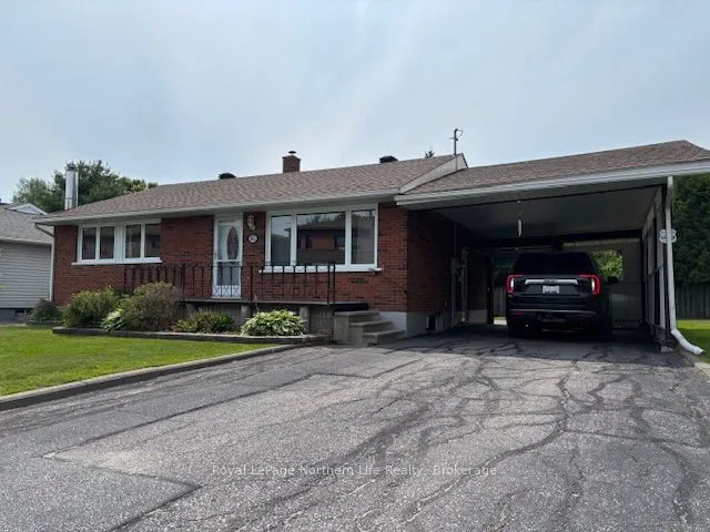 865 Clarence Street, North Bay, ON P1B 3W1