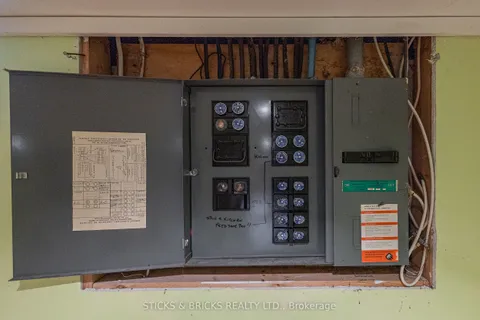 477 Dorchester Street, ON L0S 1J0