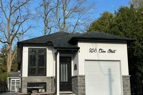 258 Owen Street, ON N3Y 2V2