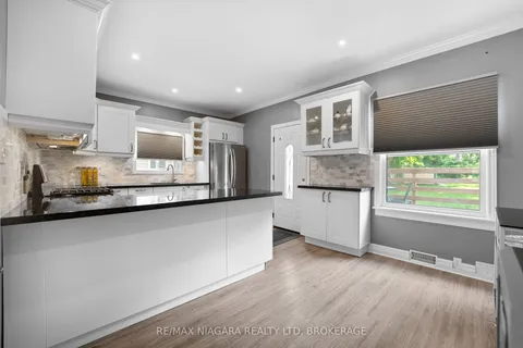 2969-2971 Portage Road, ON L2J 2J6