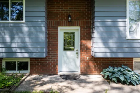 194 Centre Street, ON N4L 1E8