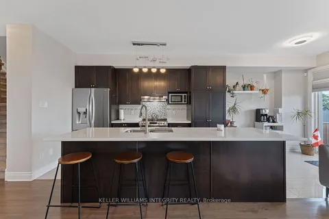 15 Peever Place, ON K7C 0C4
