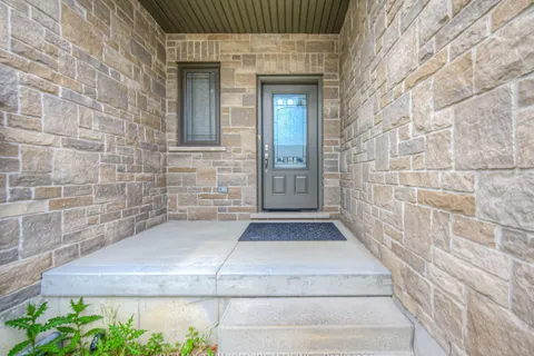 741 Hollinger Avenue, ON N4W 0J3