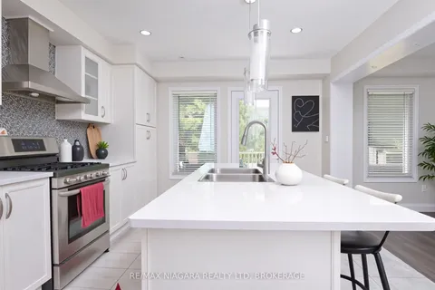 8573 Sweet Chestnut Drive, ON L2H 0N1