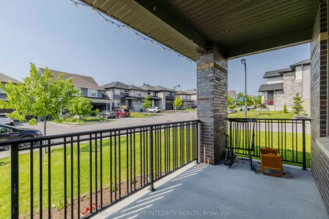 131 Escarpment Crescent, ON K2T 0L8