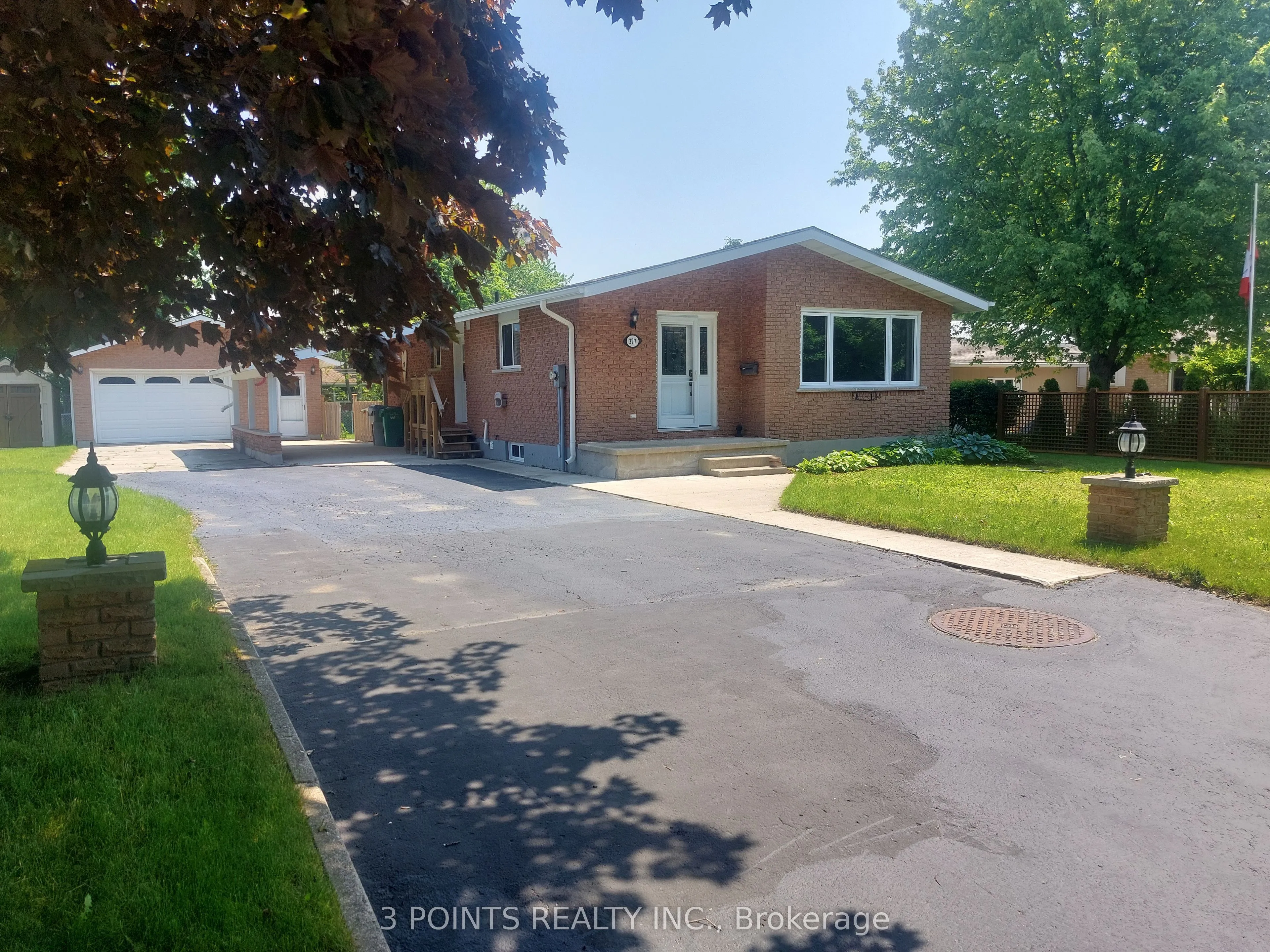 377 South Street, ON N7A 3M7