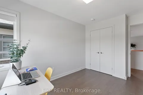 244 Shuttleworth Drive, ON K1T 0T4