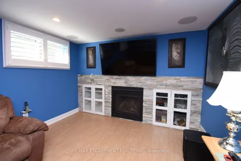 54 Chester Road, ON L8E 1Y2