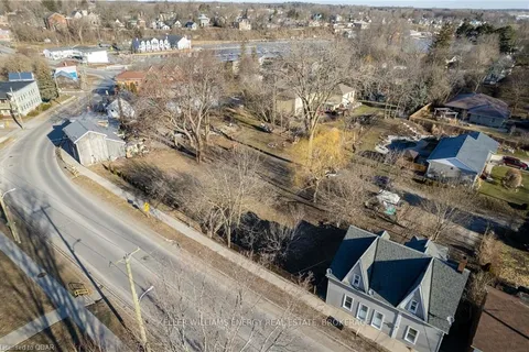 31,37 UNION Street, ON K0K 2T0