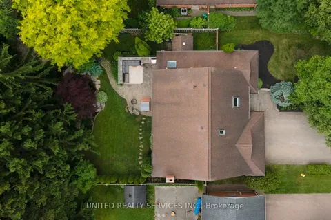 19 Rosecliffe Crescent, London South, ON N6K 3X5