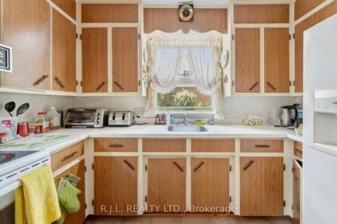 83 Greenhill Drive, ON K9J 6E2