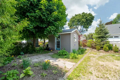 792 Huron Terrace, ON N2Z 2Y1