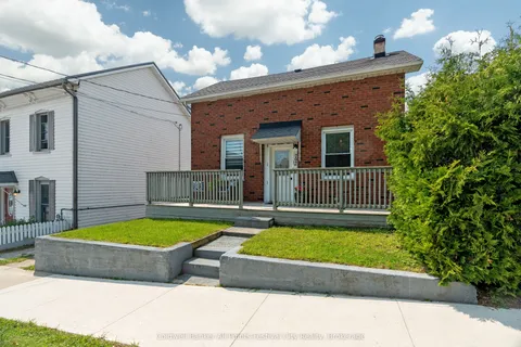 792 Huron Terrace, ON N2Z 2Y1