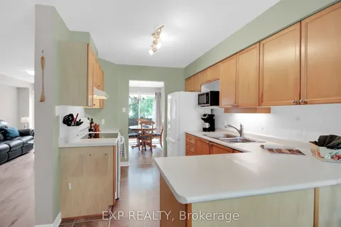 85 Astoria Crescent, ON K2G 6E7