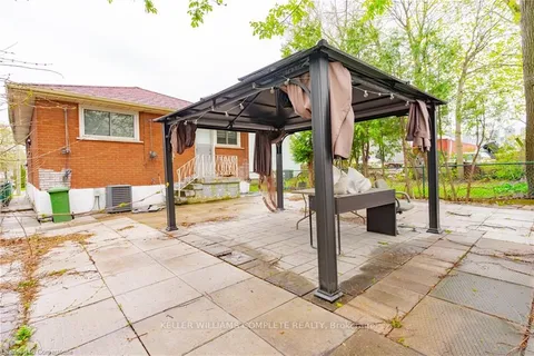 574 Upper Sherman Avenue, ON L8V 3M1