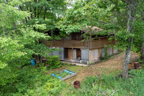 173 612 Highway, ON P0C 1H0