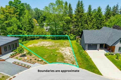 48 Gordon Crescent, ON N4L 0A9