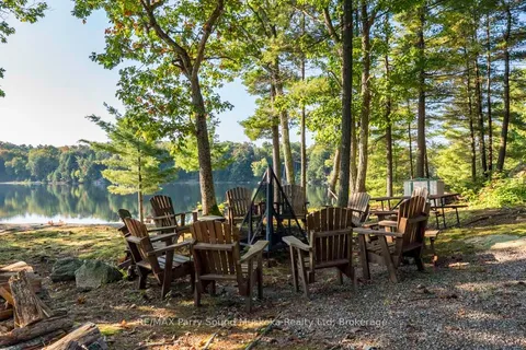 57 10th Concession Road, ON P2A 2W8