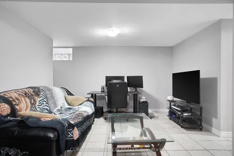 17 Shaw Avenue, ON N3C 1E3